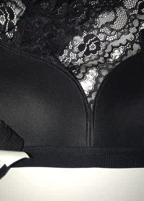 大小合适,很喜欢,已经在这家买了两套了,我想我还会买下去,因为好穿又舒服,哈哈哈,大爱大爱??? 大小合适,很喜欢,已经在这家买了两套了,我想我还会买下去,因为好穿又舒服,哈哈哈,大爱大爱???