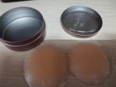 投诉！包装太美舍不得丢！ 很美～贴上去超级舒服！很性感。夏天必备神器！开心