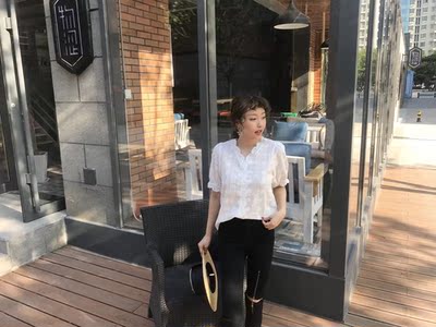 我一下子买了三件 都是白菜价很好穿 都灰常喜欢 会一直关注的！