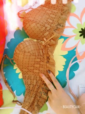 一共买了两套，一个比喜欢喜欢💕颜色和实图一样，大小也标准，隆胸效果非常棒，小胸也会有沟哟，一直买他家的宝贝，值得推荐给大家，愿生意越来越好