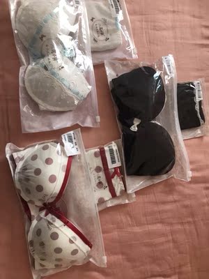 很好看，也好穿，有钢圈的更挺括，但是也不硬，小胸福利