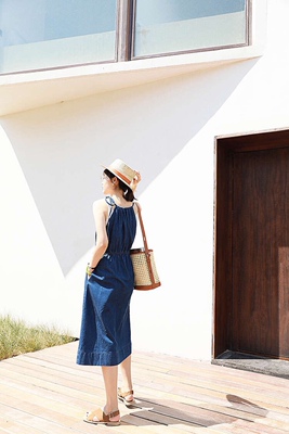 这款还行，本人觉得没那么舒服，钢圈有点勒不得劲总想用手去抓很尴尬！