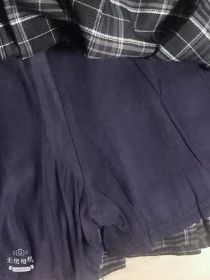 还可以 布料也OK 性价比还是可以的！没有想别人说的有很多线头！有几根也算是正常！