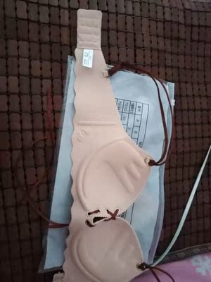 收到货了，还没下水洗，不过做工质量各方面不错，价格适中35元。算得上物美价廉了。不过我看中的就是胸前的拉绳设计。ヽ(○^㉨^)ﾉ♪这样空杯时可以自我调节贴身 。也可以换透明的吊带。设计造型非常不错了。