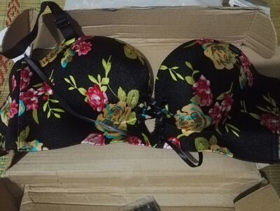 试穿了一下,真的效果很好,小胸的救星! 试穿了一下,真的效果很好,小胸的救星!