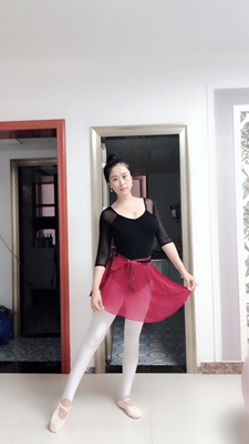 太好看了,太值得了,以后舞蹈服全在你家买,真的很舒服,太喜欢了,看图吧,我其实挺胖了,也不显胖。 太好看了,太值得了,以后舞蹈服全在你家买,真的很舒服,太喜欢了,看图吧,我其实挺胖了,也不显胖。