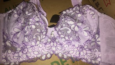 不是想像的那么理想,图片上面跟收到的货相差太远了。 不是想像的那么理想,图片上面跟收到的货相差太远了。