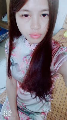 旗袍很美，很轻薄凉快，洗了还易干，店家推荐码数很准穿上合适，实物比图片深点，但不影响美观，喜欢，会继续关注，物流也好快，，，质量超好，喜欢的妹子别错过哈