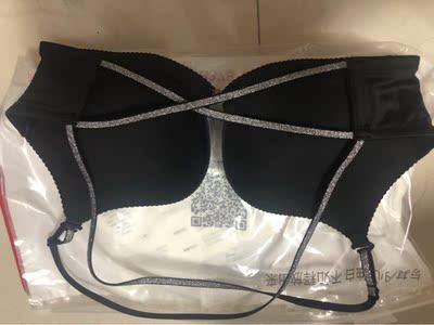 东西不错，选了好多家才买到的，比好几百的好穿，客服也比较好沟通，还会再回购，喜欢的可以下手了。