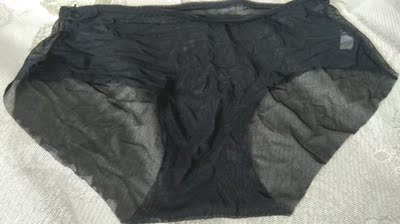 很性感，很诱人，突然觉得老婆也挺迷人的。