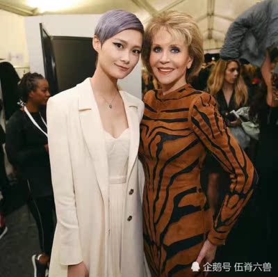 找春哥的大秀衣服同款找到了这家,小胸表示穿无压力!泳衣也是一样有纹理的那种面料,不是光面,这点很重要,档次就体现在这里了. 70b,160 25~26裤子 体重45kg穿小号刚好.之前拿了xs勒了 感谢老板帮忙换尺码。。。 对了 小胸配店里的胸贴一起用效果立竿见影啊! 找春哥的大秀衣服同款找到了这家,小胸表示穿无压力!泳衣也是一样有纹理的那种面料,不是光面,这点很重要,档次就体现在这里了. 70b,160 25~26裤子 体重45kg穿小号刚好.之前拿了xs勒了 感谢老板帮忙换尺码。。。 对了 小胸配店里的胸贴一起用效果立竿见影啊!