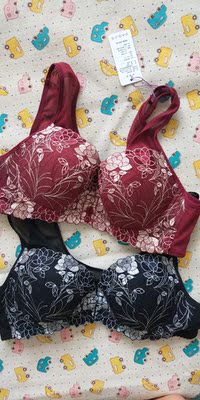 东西收到了，比之前黑色的要罩杯大一些，还是一样的好穿，不热也！以后还是回回购的