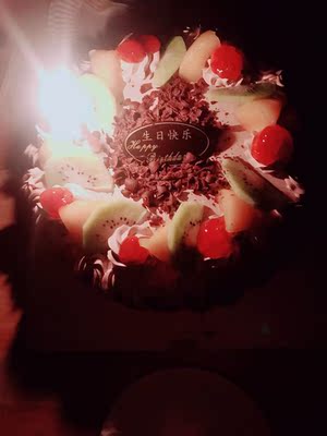 淘宝几年才发现评论85个字才会有积分，所以从今天到以后，这段话走到哪里就会复制到哪里，首先要保证质量的啊，东西不赖啊，不然就用别的话来评论了。不知道这样子够不够85个字了， 谢谢老板认真的检查  ，东西特别的好，我不是刷评论的我是觉得东西好才买的  你会发现我每一家都是这么写的  。因为复制一下就好了