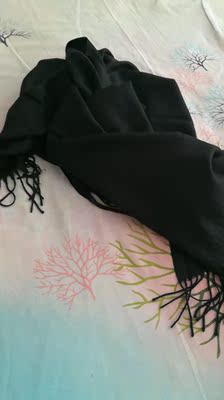 火爆的求助luriesal洛润思羽绒服怎么样，穿着显什么档次呢，质量如何