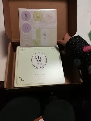 客服推荐的尺码刚刚好。包装也很好还有贴纸作小礼物 客服推荐的尺码刚刚好。包装也很好还有贴纸作小礼物