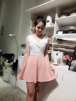 裙子很美,非常显瘦显高, 而且这条裙子非常显胸!很衬我的肤色,粉粉的很是仙气,喜欢噢 ,小性感,还想再买一件送闺蜜 裙子很美,非常显瘦显高, 而且这条裙子非常显胸!很衬我的肤色,粉粉的很是仙气,喜欢噢 ,小性感,还想再买一件送闺蜜