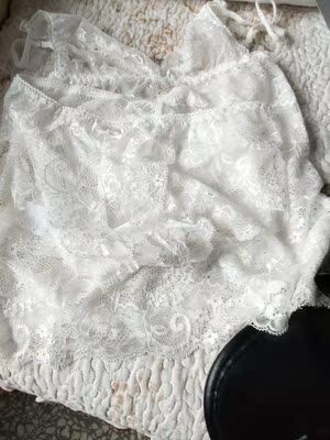 质量很好,摸着滑滑的,穿着舒服,非常满意! 质量很好,摸着滑滑的,穿着舒服,非常满意!