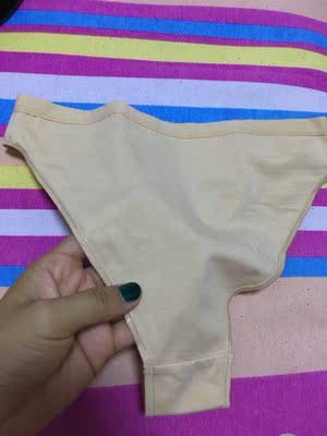 买鞋子时偶然发现考级专用短裤,明年再考级时不用把自己的往里卷边了,今年女儿同学还有直接不穿小内裤直接穿裤袜的,那样很不舒服的! 买鞋子时偶然发现考级专用短裤,明年再考级时不用把自己的往里卷边了,今年女儿同学还有直接不穿小内裤直接穿裤袜的,那样很不舒服的!