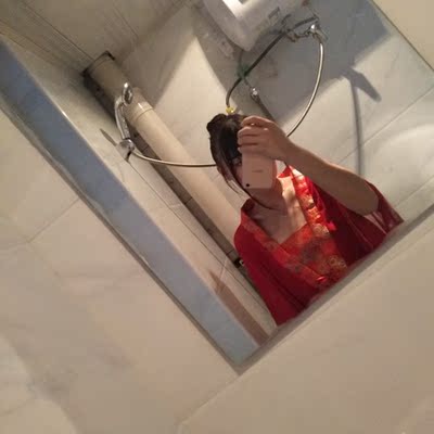 这衣服是真的好看,用他拍写真也是可以的,喜欢喜欢喜欢!!! 这衣服是真的好看,用他拍写真也是可以的,喜欢喜欢喜欢!!!