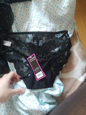 整体很满意，，唯一不足的就是最后一天不是我选的款式，，但也可以，，