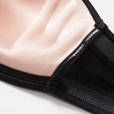 宝贝质量很好哦，穿着身上很服帖，塑胸效果很好的，不错哦哦