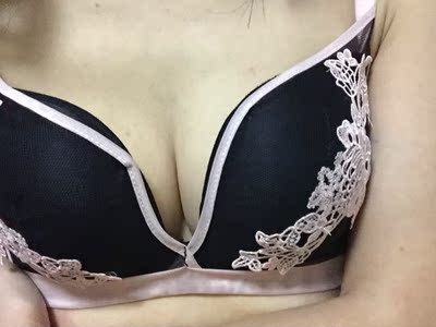 好看到爆炸💥，完美，显胸大啊，质量也很好，一套穿很舒服，尺码合适，老板人好