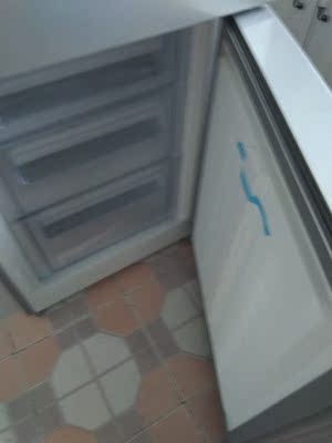 TCL BCD-205TF1 三门冰箱 家用小型三开门 节能家用三门电冰箱