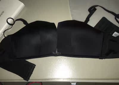 内衣的质量真心的好，真的一分钱一分货，买的时候感觉有点小贵，收到货觉得很值，好！穿上效果特别好！