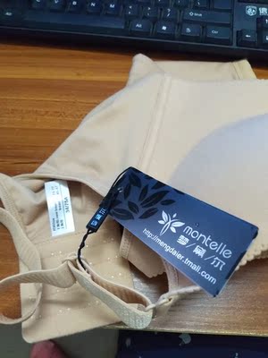 本来收藏了你们店铺的，感觉还行，给了好评，谁知试了是这种质量，回家试了，居然一下就断了，还没洗呢，太差了吧就这个质量