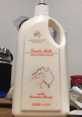 还行吧 刚刚拿到 感觉不那么容易吸收。同事说有点大宝的味道。心里五味杂陈&hellip;&hellip;