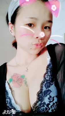 快递一到就立马洗了，衣衣面料摸起来很软滑滑的穿在身上很舒服！还算满意，就是衣衣的花边不小心被宝宝勾到了，??无奈&hellip;&hellip;早已习惯好评了