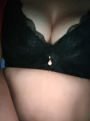 特意试穿了之后再评价的，内衣非常柔软很薄又透气，夏天穿非常合适。