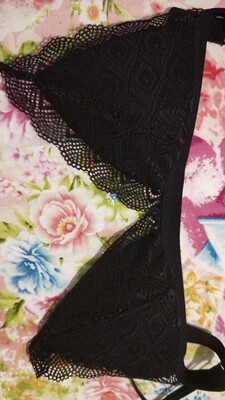 超薄！穿着舒服！摸着也很舒服！有质感！我A cup，小胸也可以哟！