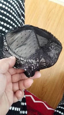 哈哈，搞笑，没见过这种状况啊，穿了几次钢托居然断了&hellip;&hellip;无语