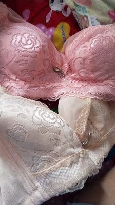 只想说太超值了，买了别人家的不合适，这个回来合适还舒适。这个价位可以的啦，太超出意料了！