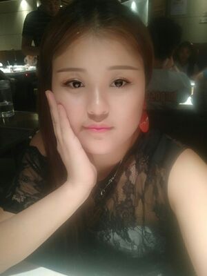 穿的很漂亮，朋友说很有女人味和气质，关键我会挑衣服呀！?大爱！