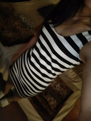 质量很不错哦,很合身,包装仔细发货很快,面料舒服,服务很好,各方面都很满意,值得购买,下次再来,好评哦 质量很不错哦,很合身,包装仔细发货很快,面料舒服,服务很好,各方面都很满意,值得购买,下次再来,好评哦