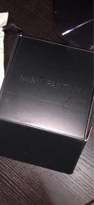 真的实在太喜欢了&hellip;美呆&hellip;身材不好就不秀图了。看看包装都很满意了。迫不及待准备再挑一套入手。穿上有露点&hellip;所以加购了一个胸贴的。