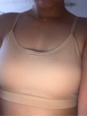 平胸小胸最爱!穿的超级舒服,睡觉穿也完全没有束缚 不会上滑 穿衣服显的胸型也好看 裹胸型也不会走光 真心推荐 买肤色 穿白色透的衣服也不会显现 第二次购买了 附上图片 以后就一直认定这家买了!最真心的一次评价了 希望能帮助更多受内衣困扰的小姐妹们 我体重100斤穿的正好 估计这胸围顶多能穿到120斤了 平胸小胸最爱!穿的超级舒服,睡觉穿也完全没有束缚 不会上滑 穿衣服显的胸型也好看 裹胸型也不会走光 真心推荐 买肤色 穿白色透的衣服也不会显现 第二次购买了 附上图片 以后就一直认定这家买了!最真心的一次评价了 希望能帮助更多受内衣困扰的小姐妹们 我体重100斤穿的正好 估计这胸围顶多能穿到120斤了