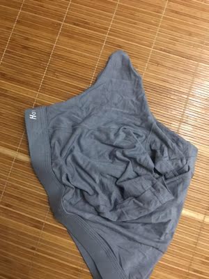 还行,就是短了点,裤头是高腰的不了太好看低一点才够骚,裤头有改低的话才会考虑继续购买! 还行,就是短了点,裤头是高腰的不了太好看低一点才够骚,裤头有改低的话才会考虑继续购买!