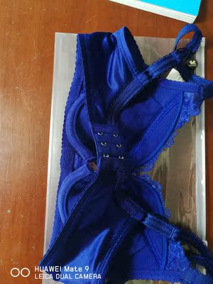 背部那里穿着不嘞肉，颜色很漂亮。这个价格超级划算！！！！！背部那里穿着不嘞肉，颜色很漂亮。这个价格超级划算！！！！！背部那里穿着不嘞肉，颜色很漂亮。这个价格超级划算！！！！！背部那里穿着不嘞肉，颜色很漂亮。这个价格超级划算！！！！！