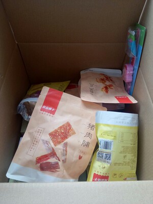 品铺子零食超级好吃, 物美价廉,超级实惠,都买好几回了,满满得一大箱子,孩子特别喜欢,以后买东西就认准良品铺子了! 品铺子零食超级好吃, 物美价廉,超级实惠,都买好几回了,满满得一大箱子,孩子特别喜欢,以后买东西就认准良品铺子了!