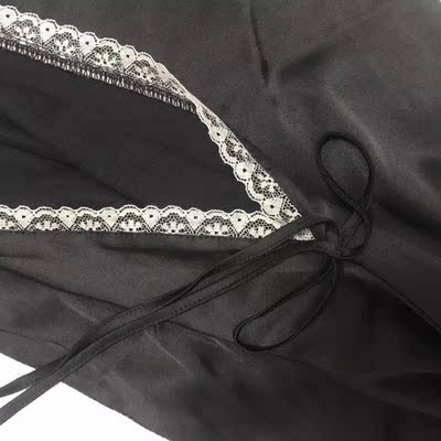 一收到，就觉得包装盒高大上。打开一摸发现就是我要的料子。滑滑的，立马洗了凉干。最喜欢是前面胸口上的蕾丝，不后悔，太喜欢了。