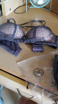 挺好的内衣，颜色很喜欢，面料也很舒适，一直都在这家买因为拍小了个码，卖家积极的给换了大一号的，还送了加长扣，值得购买