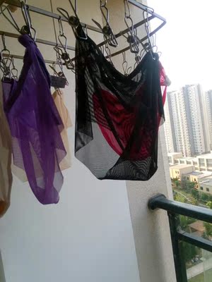 全透露，性感。好評。