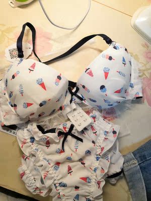 哈哈哈哈又买了蓝色的喜欢喜欢贫乳族的救星超可爱哈哈哈哈 哈哈哈哈又买了蓝色的喜欢喜欢贫乳族的救星超可爱哈哈哈哈