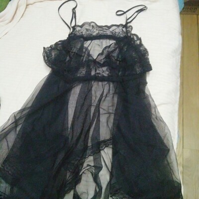 洗过不掉色，纱裙柔顺，不扎人，不错！