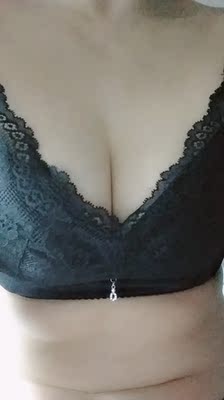 之前拍了件肤色，上身效果不错，这次又拍了件黑色的，一如既往的好，质优价美，客股态度也超赞，以后需要了还会再来的，非常满意！