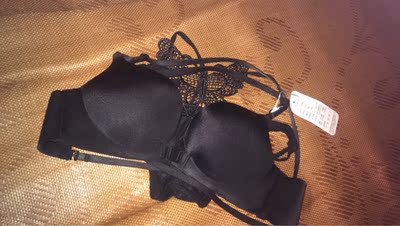 内衣很性感，已经试过了，很满意，值得拥有