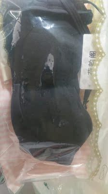 看着很好看 但是还没有试穿 料子不错 很舒服 物流也很快 很喜欢包装的盒子 会继续购买的 看着很好看 但是还没有试穿 料子不错 很舒服 物流也很快 很喜欢包装的盒子 会继续购买的